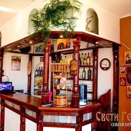 семеен свети георги Hotel 2*