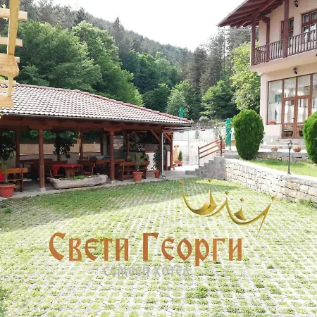 семеен свети георги Hotel Elena